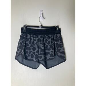 Lululemon Gray and Black Print Athletic Shorts Sz 6